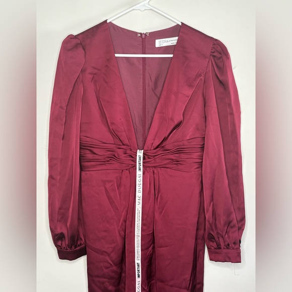 Ieena for Mac Duggal Red Front Twist Puff Sleeve Deep V Jumpsuit - Picture 6 of 12